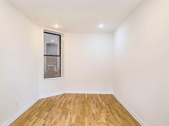 5th image of 1812 Amsterdam Ave APT 2B