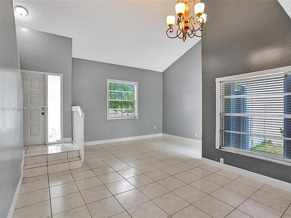 5th image of 14121 Langley Pl