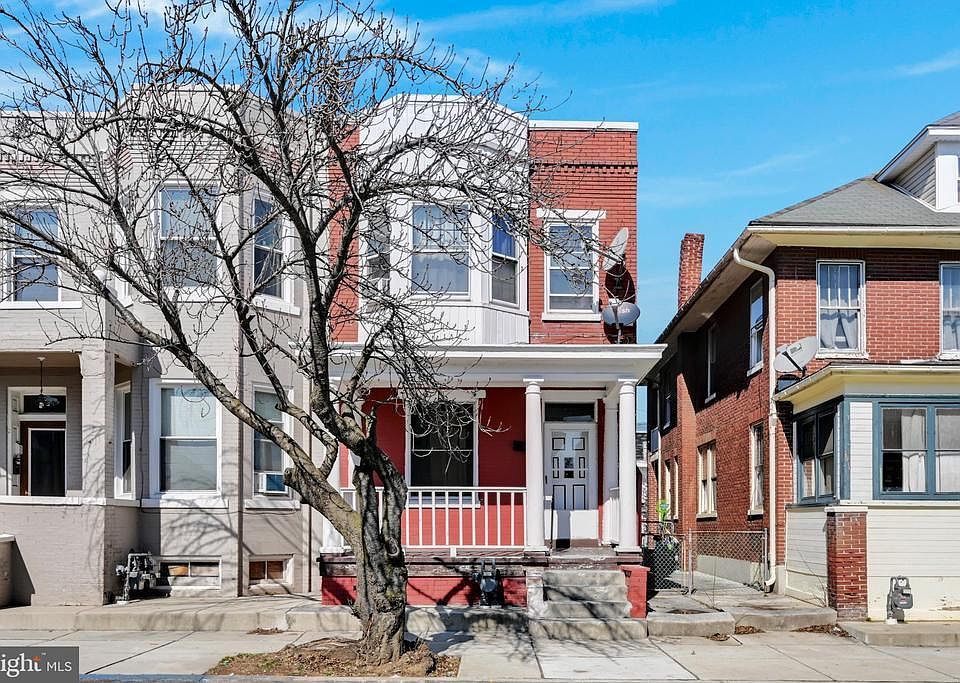 1st image of 661 Wallace St