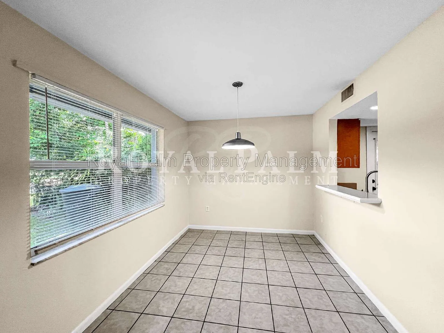 2 bed, 1.0 bath, 860 sqft, $1,199 — Photo 3
