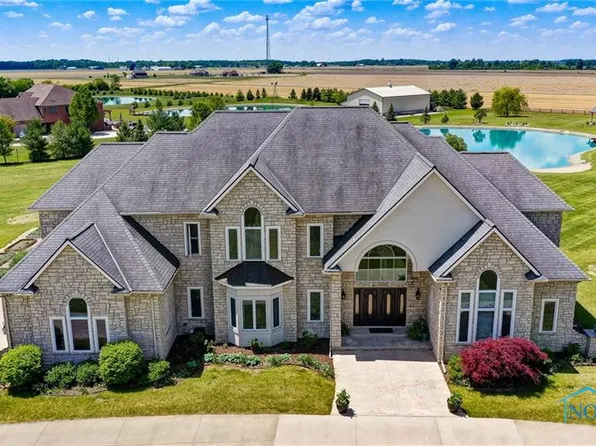 24385 Sun Air Blvd, Perrysburg, OH 43551