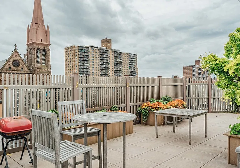 146 Meserole St #5D — Photo 48