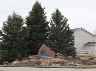 10686 Upper Ridge Rd, Longmont, CO 80504