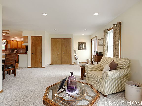5th image of 16565 Wickert Ave NE