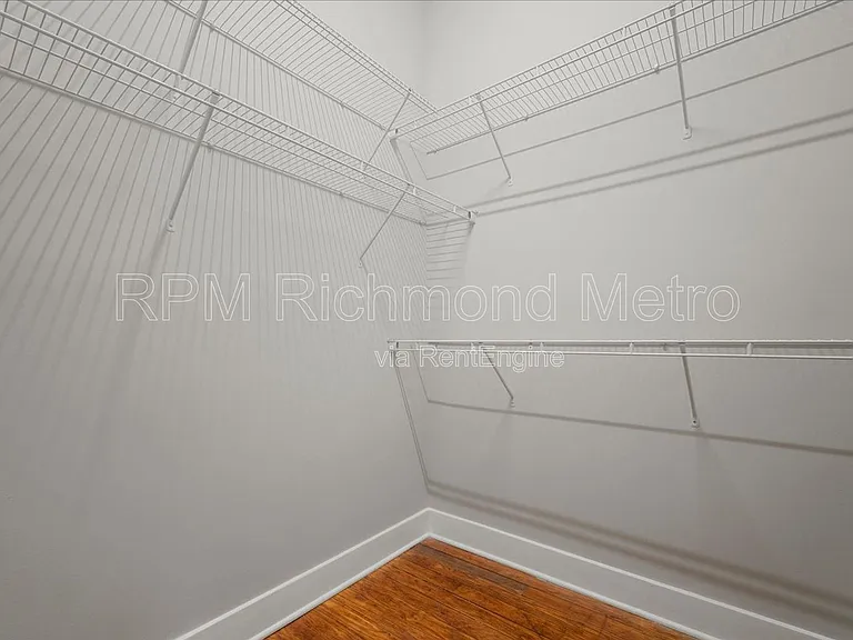 20 E Broad St — Photo 34