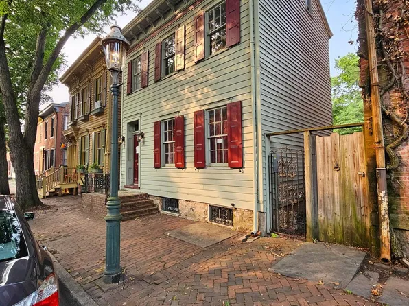 136 Jackson St, Trenton, NJ 08611