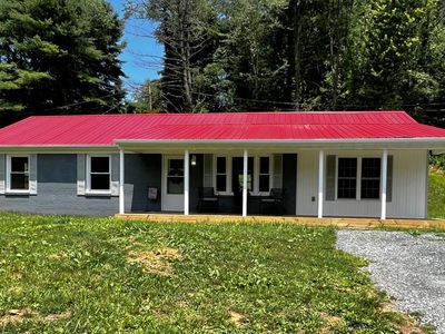 64 Honey Ln, Fries, VA, 24330