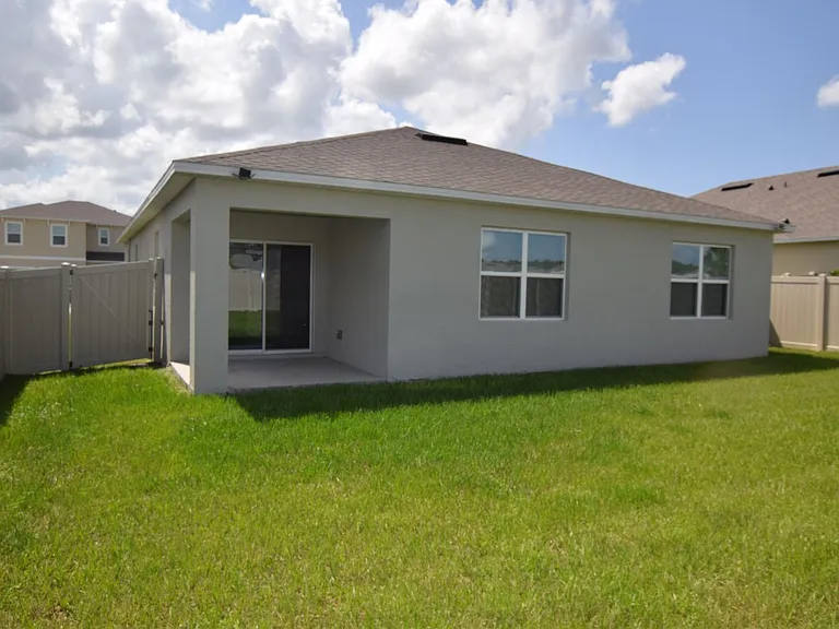 5215 Mahogany Dr — Photo 4