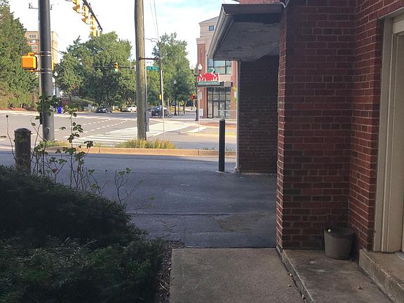3rd image of 2133 19th St N APT 1