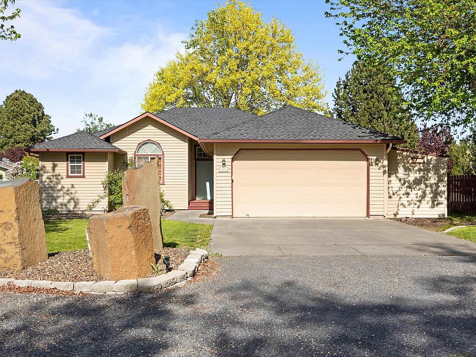 1st image of 839 S Meadowlark Ln