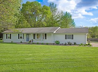 28 Barbara Ln, Auburn, IL 62615