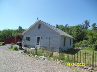 69 Windsor Rd, Chelsea, ME 04330
