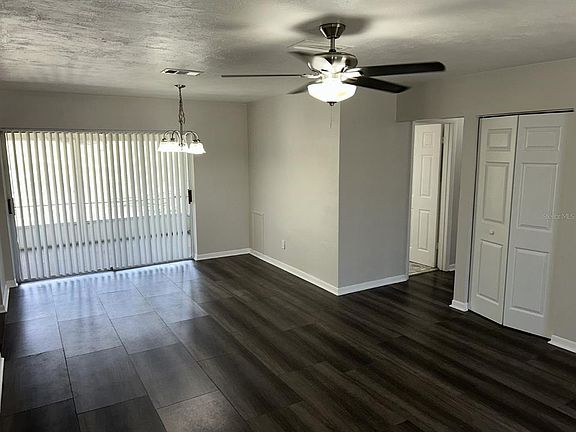 5th image of 1241 Pilgrim Rd