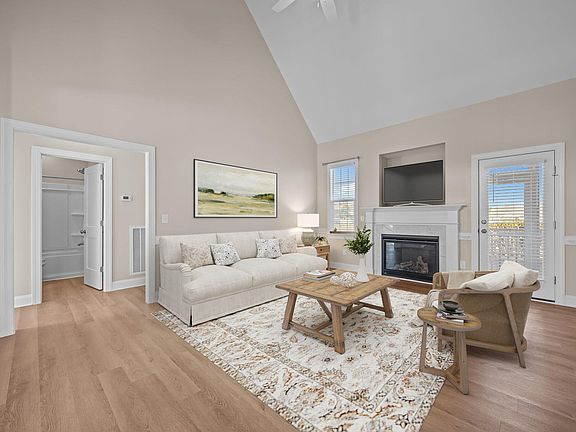 5th image of 205 Atkins Place Cir