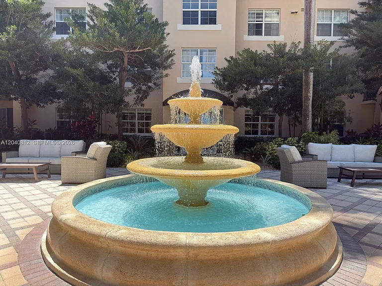 1801 N Flagler Dr #634 — Photo 40