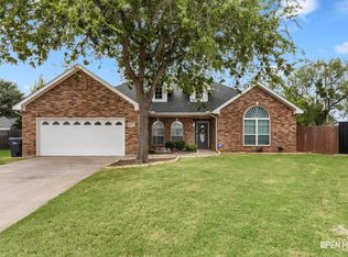 5 Blazing Star Ct, Wichita Falls, TX 76310