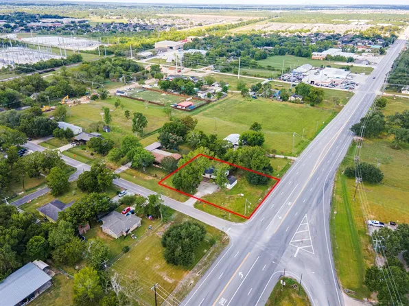 102 Avenue F, Alvin, TX 77511