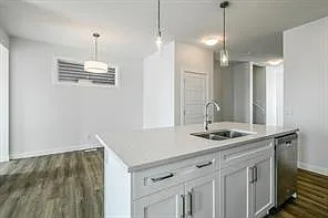 48 Ambleside Cres NW #1 — Photo 22