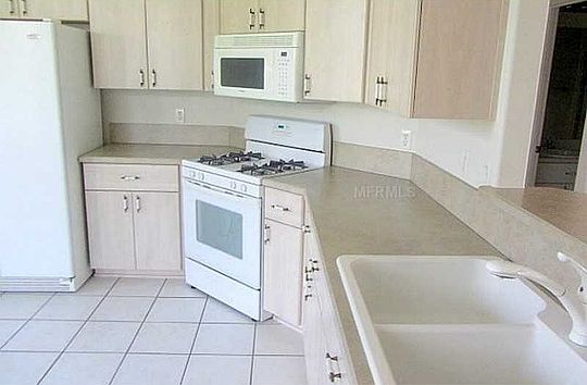 3rd image of 5190 China Sea Dr