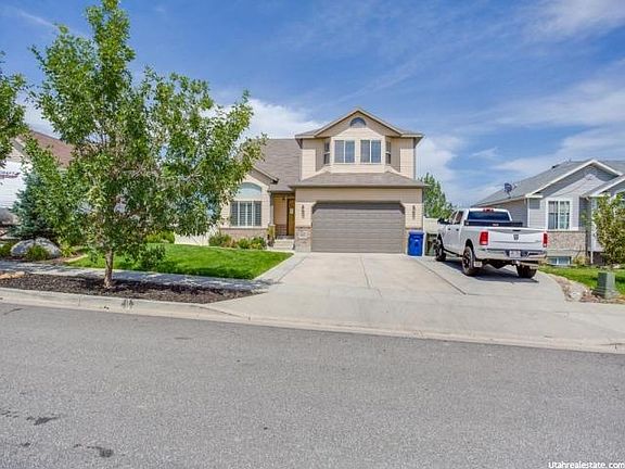 3rd image of 6445 S Mount Whitney Ln