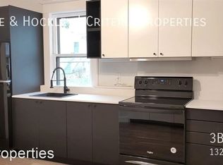 1320 SW 16th Ave, Portland, OR 97201