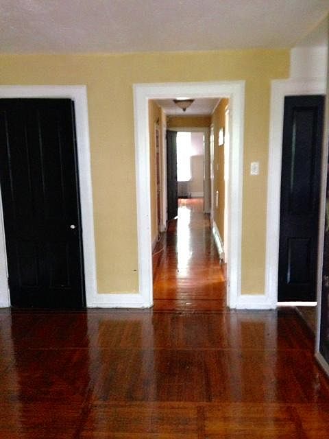 2nd image of 4617 Chester Ave #C3