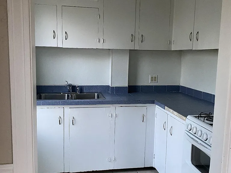 147 Stetson St #2 — Photo 6