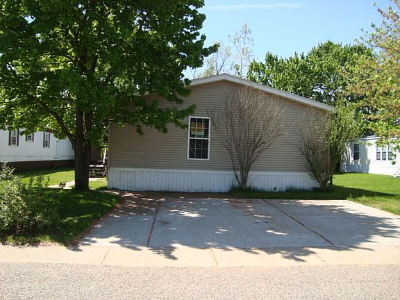 2nd image of 530 Faraday Drive Se