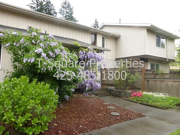 2nd image of 12318 NE 149th Ct