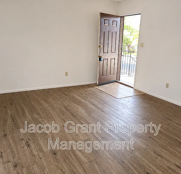 796 Whittier St #1 — Photo 3
