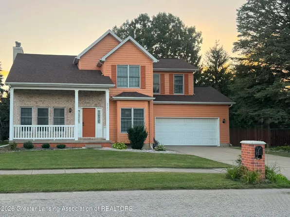 2721 Hydra Dr, Lansing, MI 48911