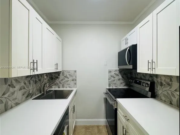 2816 Pine Tree Dr Unit 3, Miami Beach, FL 33140