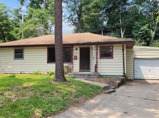 8555 Jenny Dr, Saint Louis, MO 63121