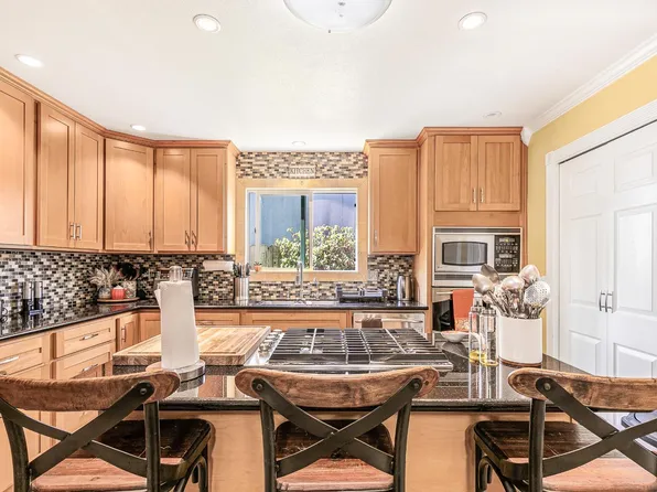 2400 Valley West Drive, Santa Rosa, CA 95401