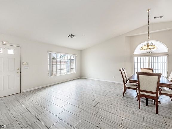 3rd image of 8336 Fawn Meadow Ave