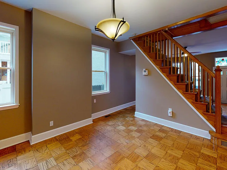1500 Webster St — Photo 4