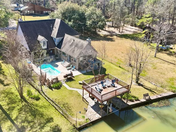 13392 Southshore Dr, Conroe, TX 77304