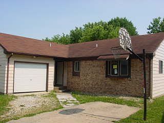 2nd image of 4517 Santa Fe Dr