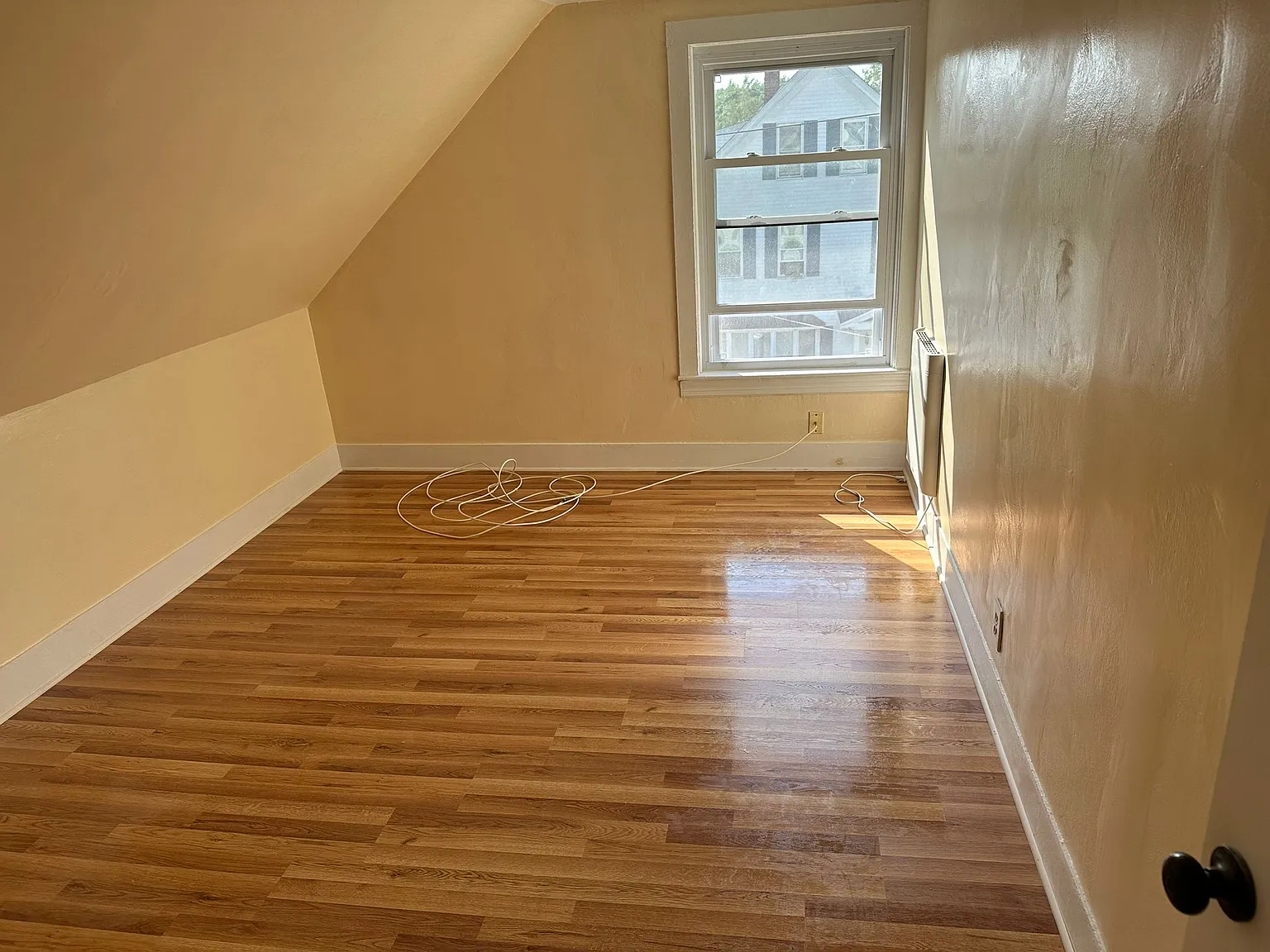 2 bed, 850 sqft, $1,800 — Photo 1