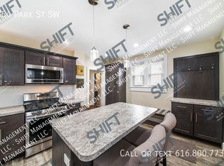 854 Park St SW, Grand Rapids, MI 49504
