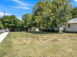 1321 E Cannon St, Fort Worth, TX 76104