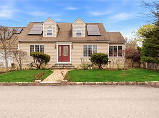 16 Althea Rd, Warwick, RI 02889