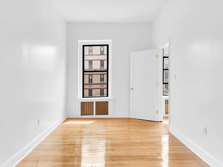 101 W 74th St #4E — Photo 8