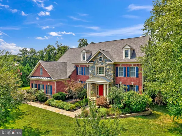 5874 Iron Stone Ct, Centreville, VA 20120
