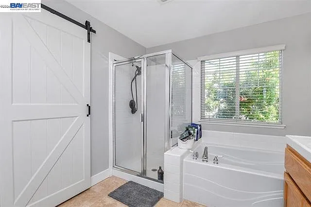 2913 Haddington Ct — Photo 10
