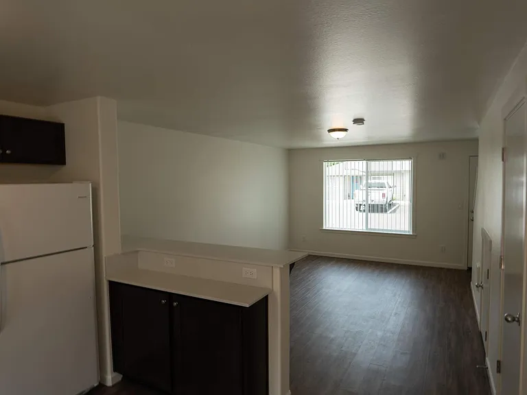 Lebanon City Townhomes — Photo 12