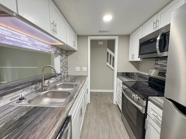 137 Gentilly Dr, Statesboro, GA