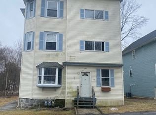 29 Acton St, Worcester, MA 01604