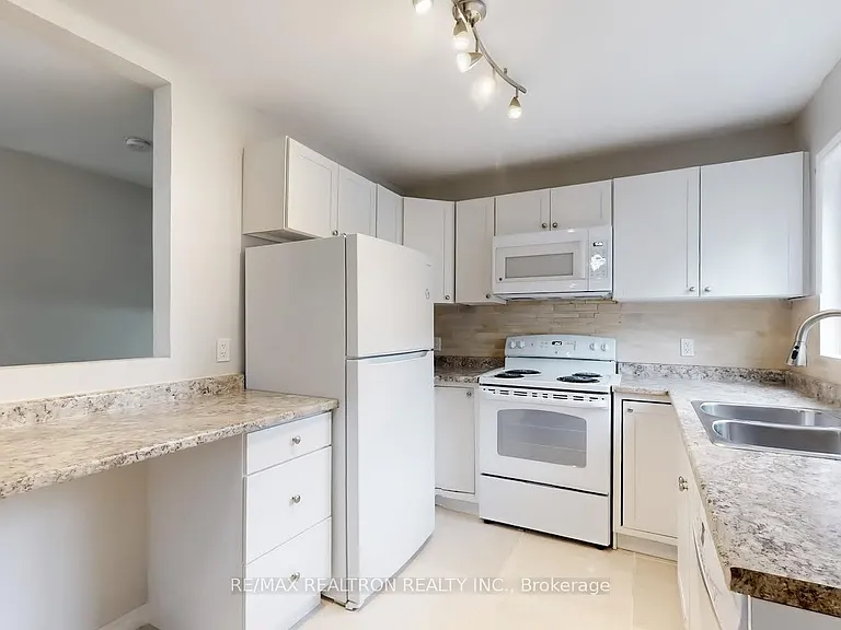 34 Orton Park Rd — Photo 3