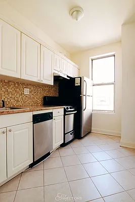 Rented by City Connections Realty | media 24